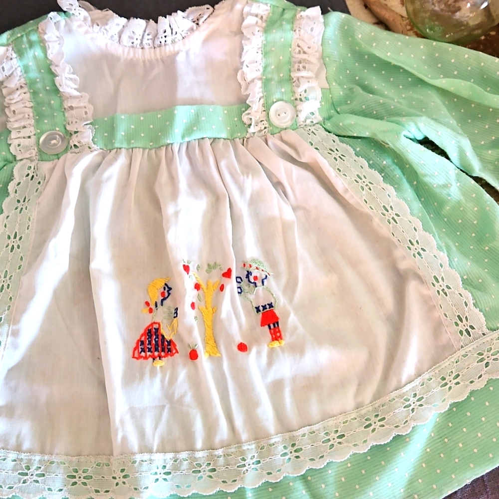 Vintage girls 3 dress embroidered green dot super sweet 1980s